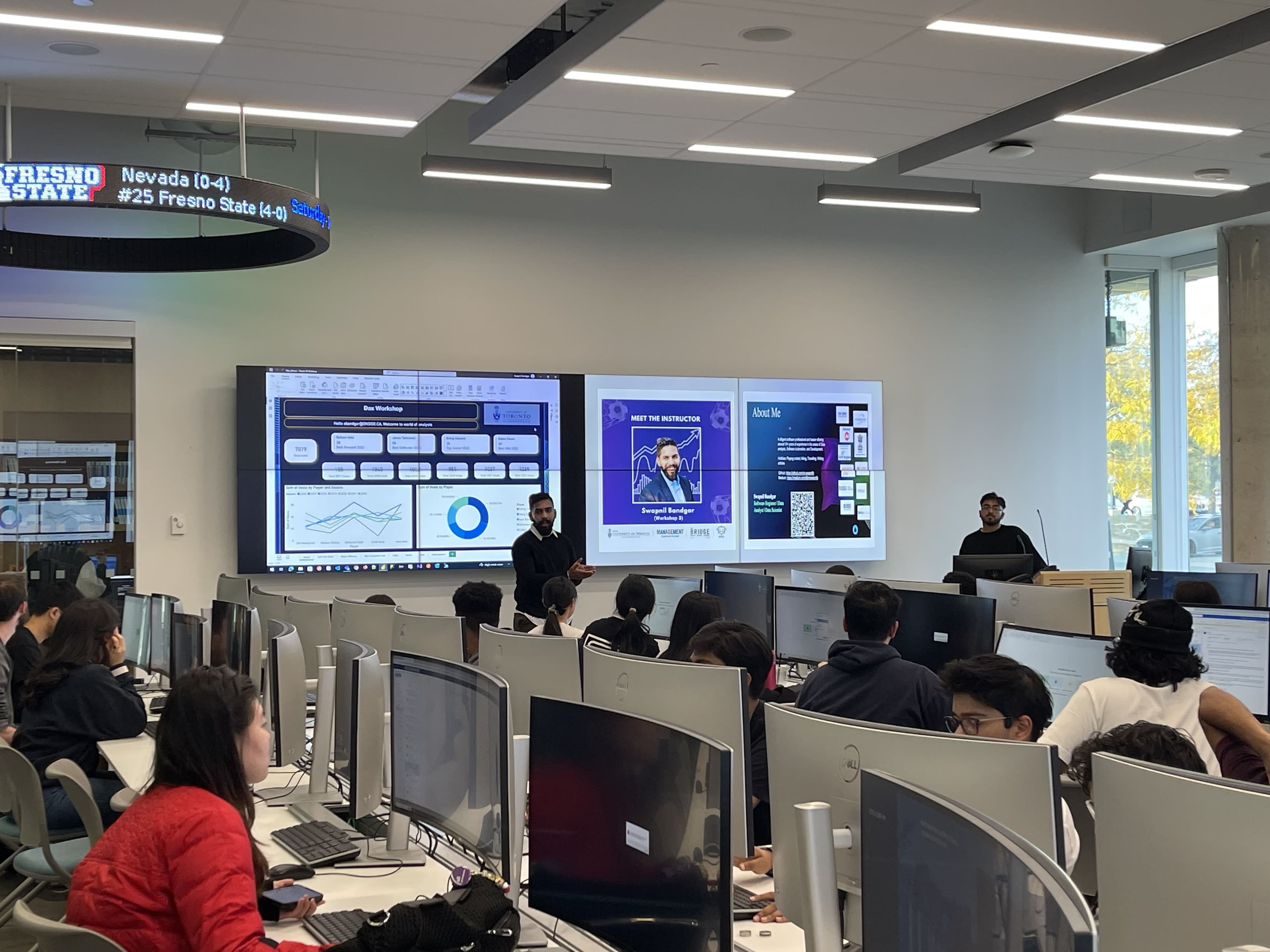Image of 2023 Power BI workshop organized by TheBridge and MTA.